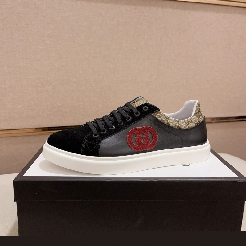 G*u*i casual shoes